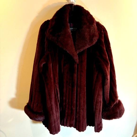 OLYMPIA Sz 2X Faux Fur Coat Lined Turned Lapel Pockets In Raisin Oversized - Picture 1 of 13